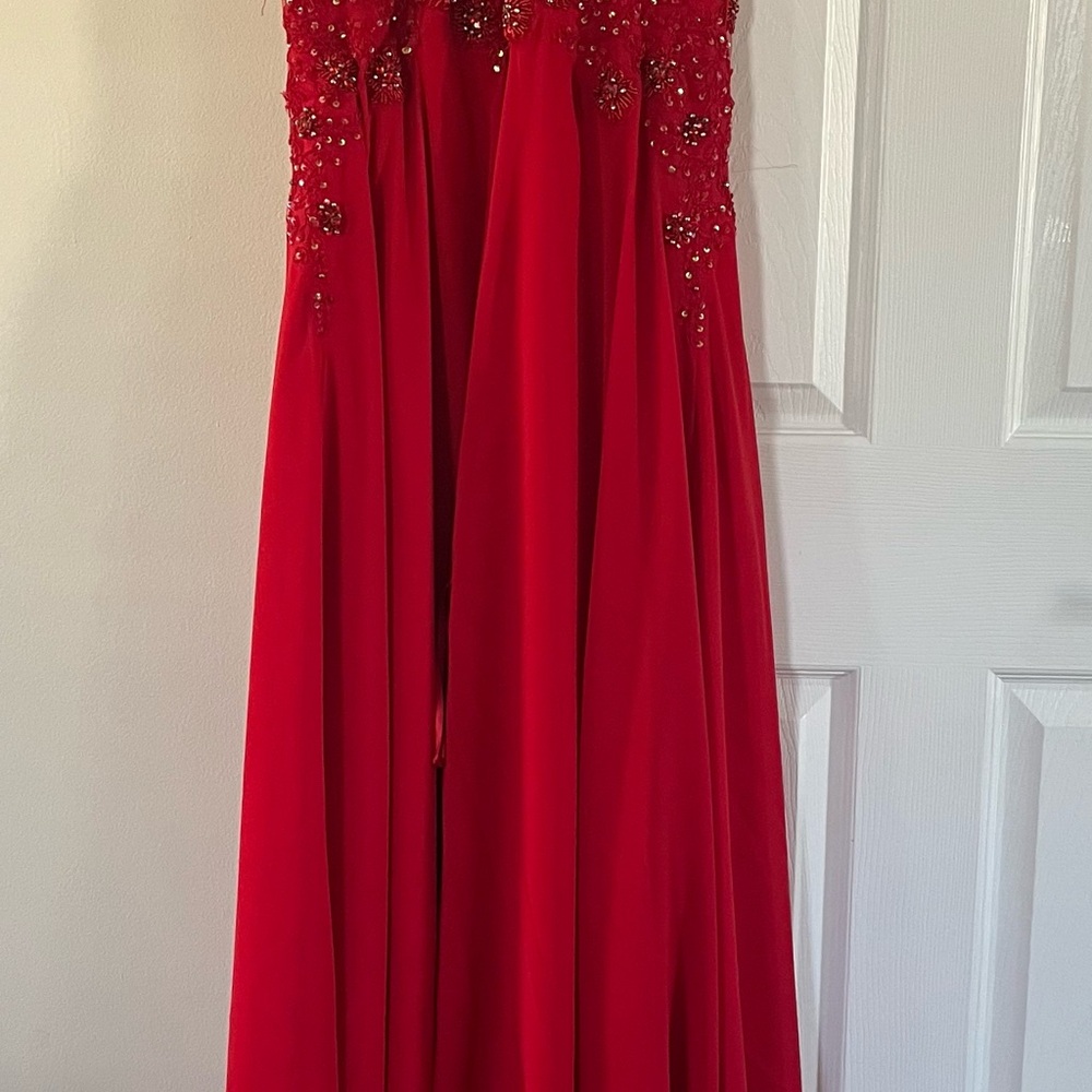 Elegant Red Prom Dress